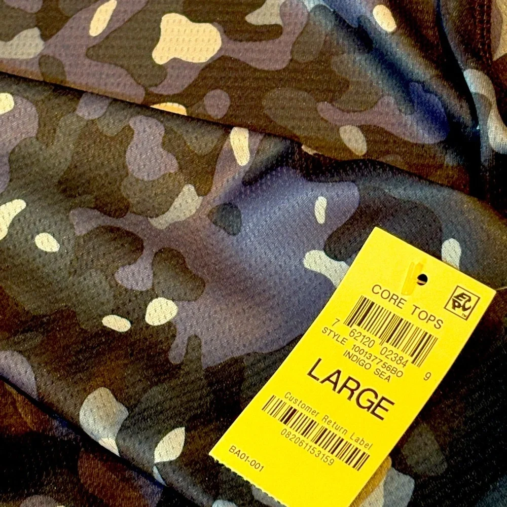 ID Ideology Indigo Sea Blue Camo Athletic Tee Boys Size Large NWT